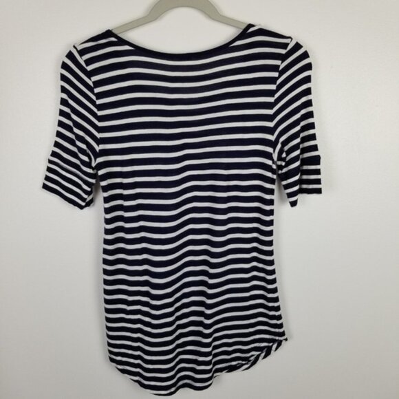 H&M Striped Half Sleeve Shirt Women's XS Basic Scoop Neck Navy Blue White - Picture 5 of 7